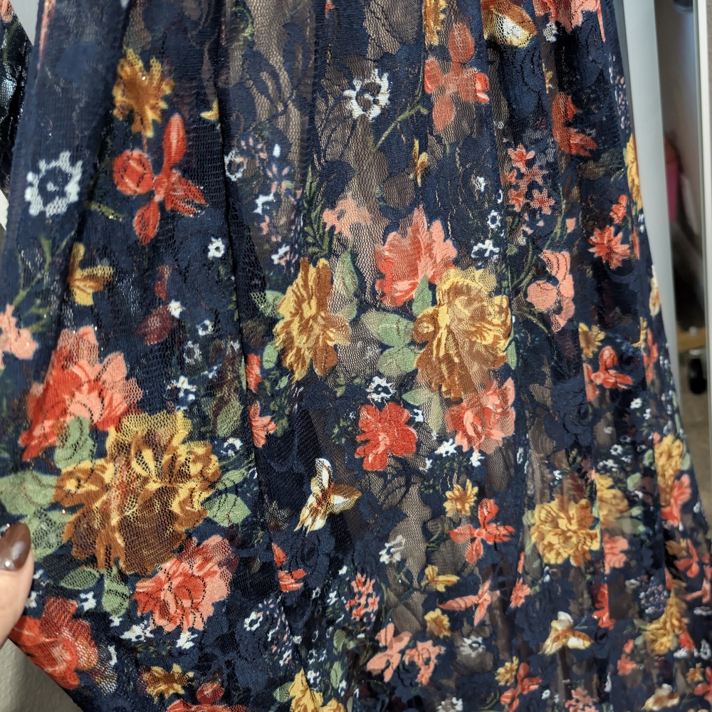 Elegant Floral Deep V-Neck Maxi Dress - Picture 5 of 5